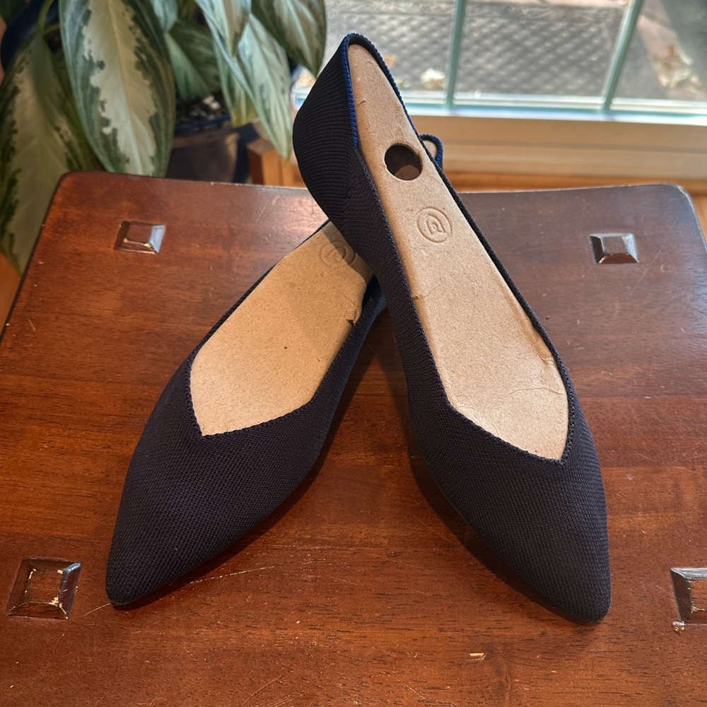 Rothy’s Navy Points Size 10